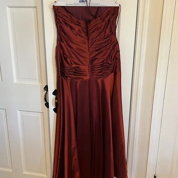 Val Stefanie burgandy colored bridesmaid gown. Size 14 worn once. - Picture 2 of 3